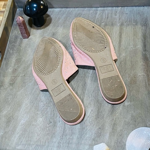 Time & Tru Blush Studded Mules size 8 - Picture 3 of 4